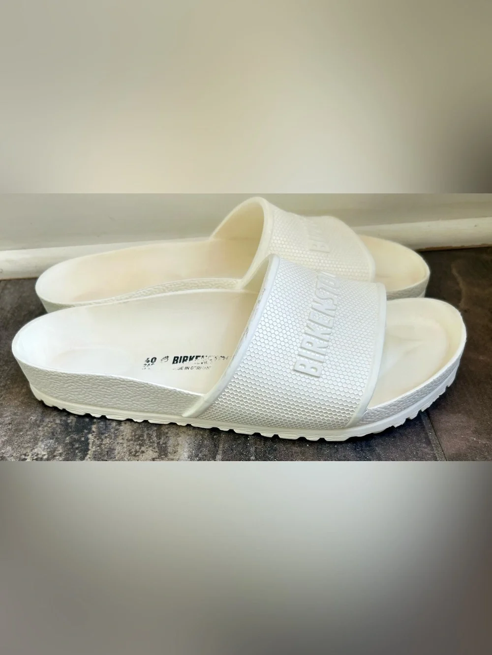 Birkenstock Barbados EVA White Slides Size 9-9.5 Women,  7-7.5 Men